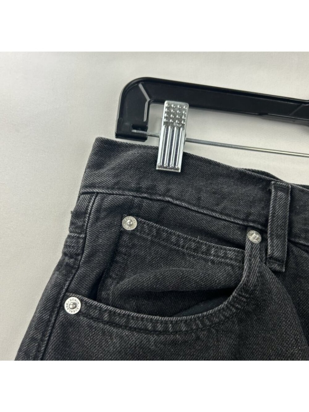 Everlane Woman's  The OG Baggy Denim Jean Short Women’s 26R Black High Rise 8” - Picture 11 of 12